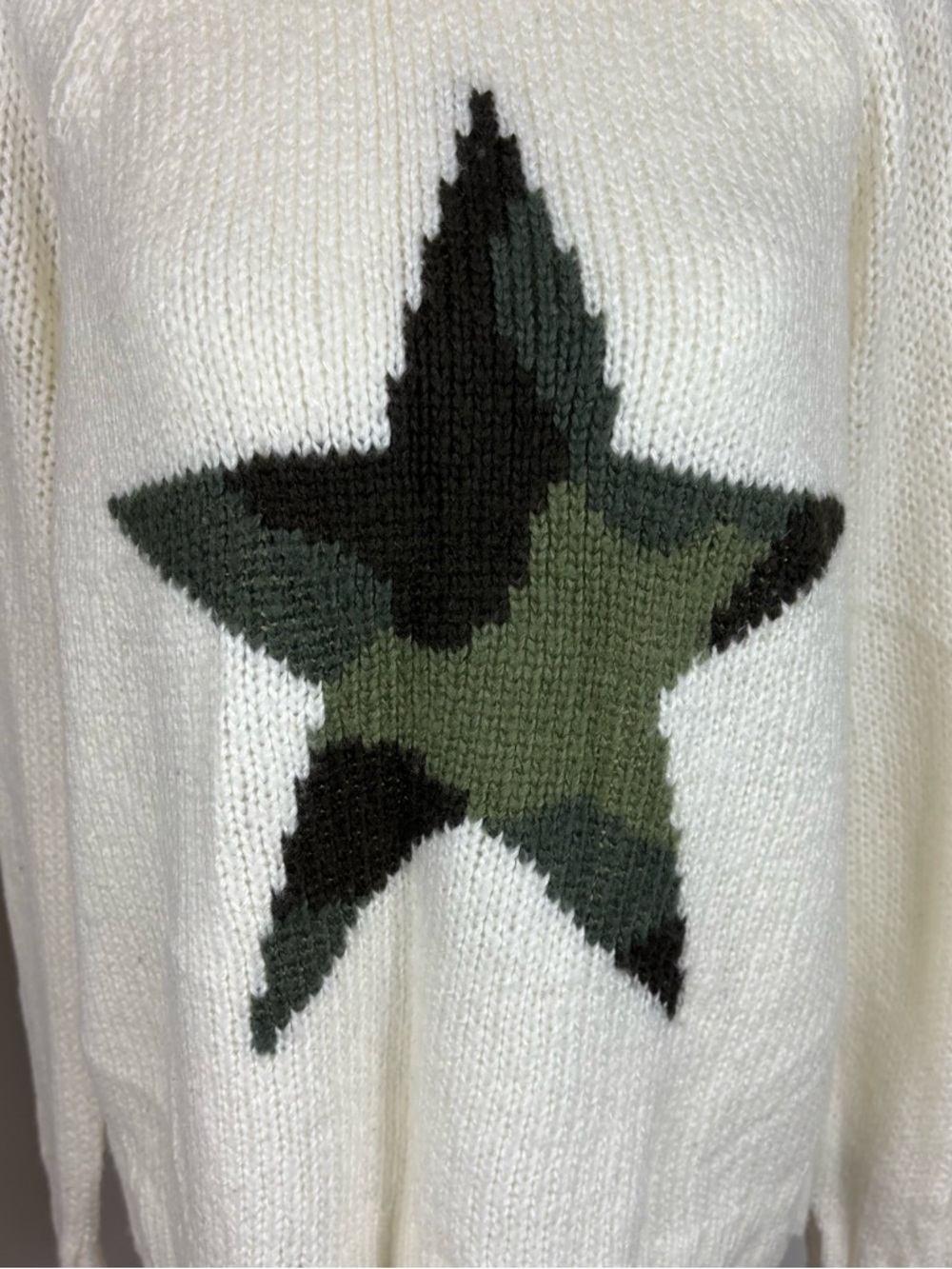 Wooden Ships Camo Star Slouchy Sweater Size S/M - Picture 4 of 7
